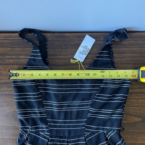 NWT BCBGeneration, size 4, black and white stripe belted fit & flare mini dress - Picture 6 of 8